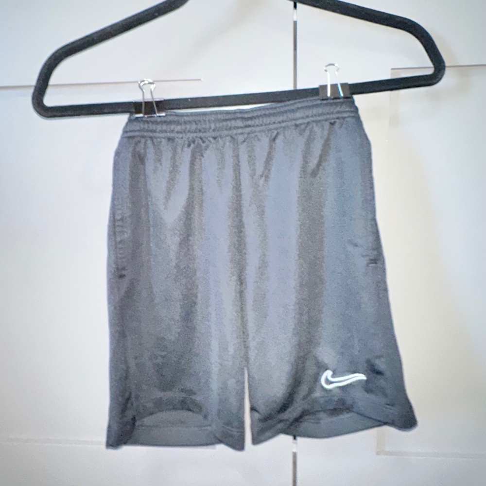 Boys Medium Nike Athletic Shorts